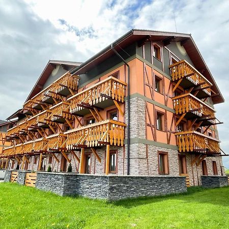 Apartment With Terrace & Amazing View Велика Ломниця Екстер'єр фото