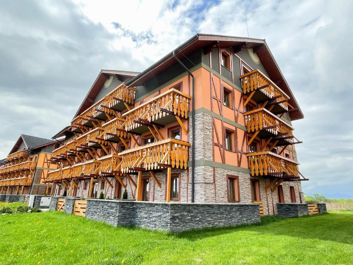 Apartment With Terrace & Amazing View Велика Ломниця Екстер'єр фото